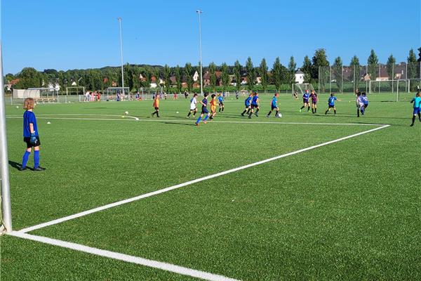 Aménagement terrain de football synthétique - Sportinfrabouw NV